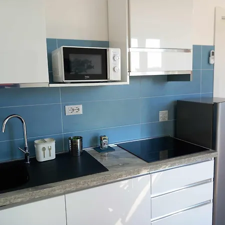 Faro Vicino Al Mare Bludipietraligure Apartament *